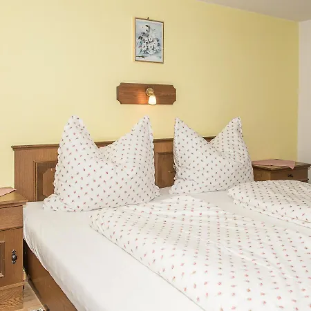 Apartment Landhaus Riess *